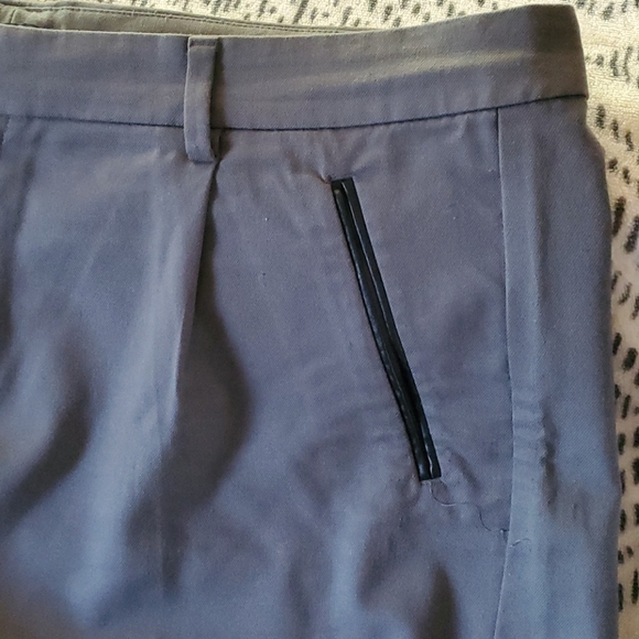 Gap green shorts - Picture 3 of 10
